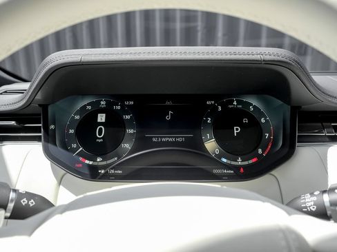 New 2026 Land Rover Range Rover SE AWD/4WD image 11