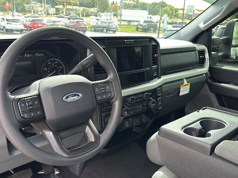 Used 2026 Ford F450 XLT w/ 360-Degree Camera Package AWD/4WD image 17