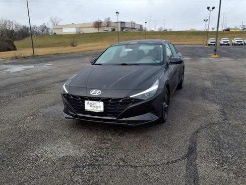 Used 2022 Hyundai Elantra SEL w/ Convenience Package image 32