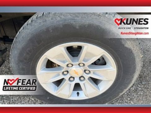Used 2025 Chevrolet Silverado 1500 LT AWD/4WD image 15