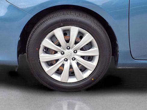 Used 2012 Toyota Corolla LE FWD image 11