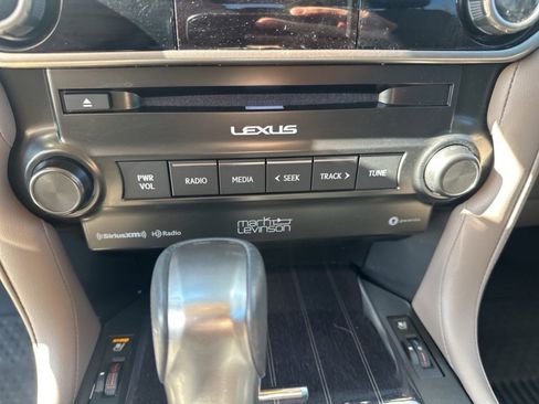 Used 2023 Lexus GX 460 Premium image 19