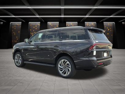 New 2027 Lincoln Navigator Premiere