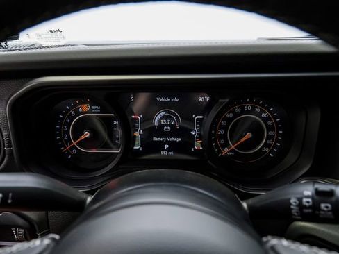 Used 2024 Jeep Wrangler Unlimited Rubicon w/ Technology Group AWD/4WD image 31