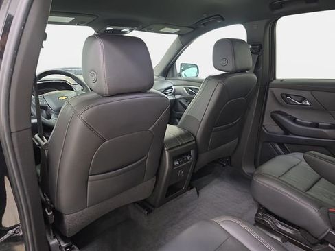 Used 2023 Chevrolet Traverse LT w/ LPO, Floor Liner Package image 12