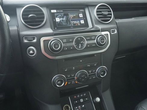 Used 2016 Land Rover LR4 HSE LUX image 15