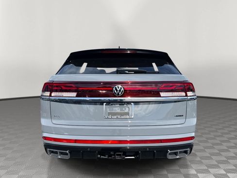 New 2026 Volkswagen Atlas Cross Sport SEL Premium R-Line AWD/4WD image 4