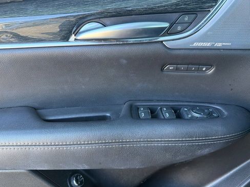 Used 2023 Cadillac XT5 Premium Luxury FWD image 11
