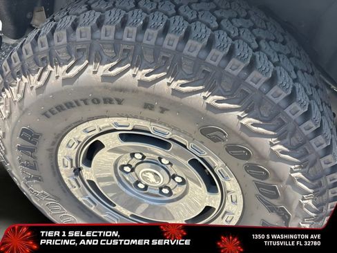 Used 2025 Ford Bronco Badlands AWD/4WD image 16