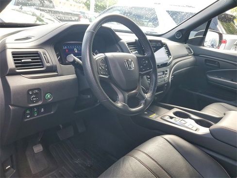 Used 2024 Honda Passport TrailSport image 10