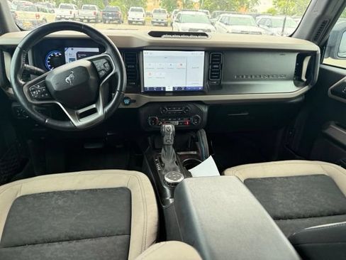 Used 2022 Ford Bronco Wildtrak AWD/4WD image 15