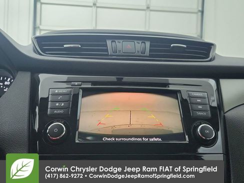 Used 2019 Nissan Rogue Sport S image 25