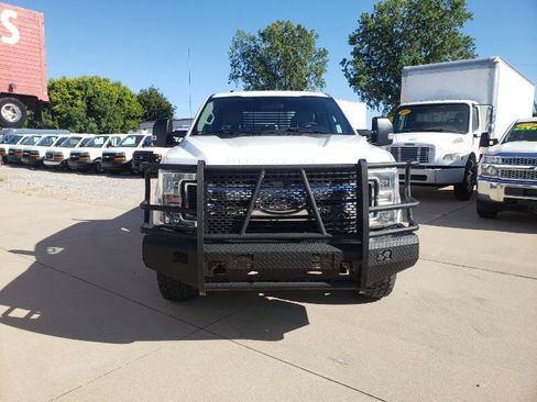 Used 2019 Ford F250 XLT AWD/4WD image 4