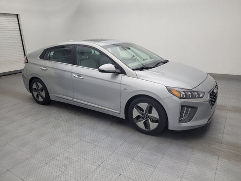 Used 2020 Hyundai Ioniq Limited FWD image 11