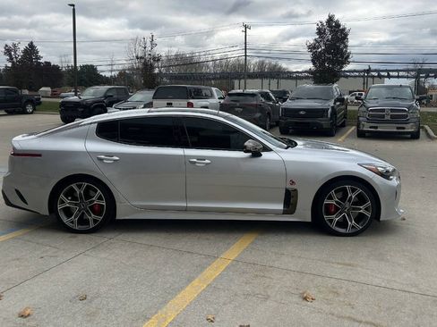 Used 2018 Kia Stinger GT2 image 5