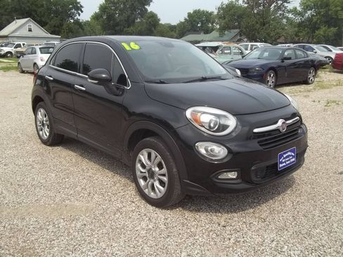 Used 2016 FIAT 500X Lounge AWD/4WD image 2