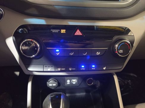 Used 2017 Hyundai Tucson Sport FWD image 16