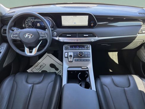 Used 2022 Hyundai Palisade Limited w/ Winter Package image 9