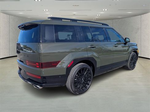 Used 2025 Hyundai Santa Fe Calligraphy image 3