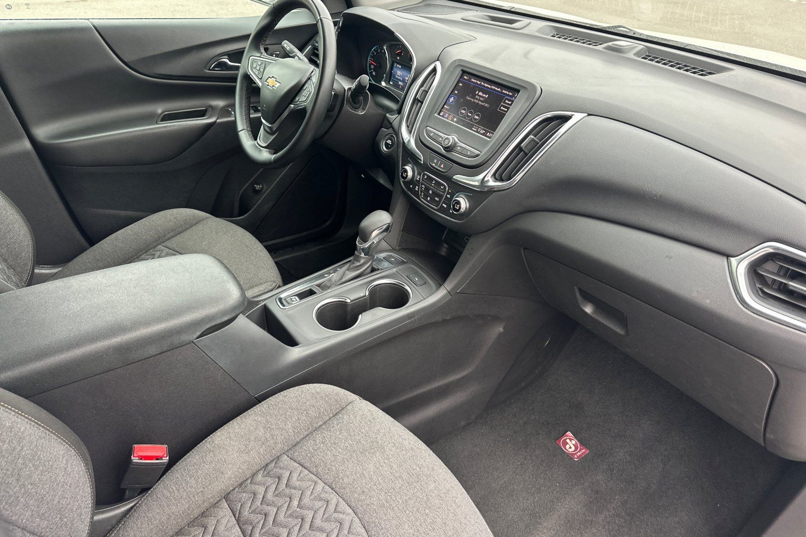 Used 2024 Chevrolet Equinox LT AWD/4WD image 18
