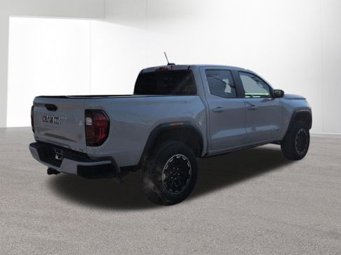 Used 2026 GMC Canyon AT4 image 5