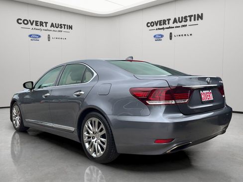 Used 2016 Lexus LS 460 w/ Comfort Package image 3