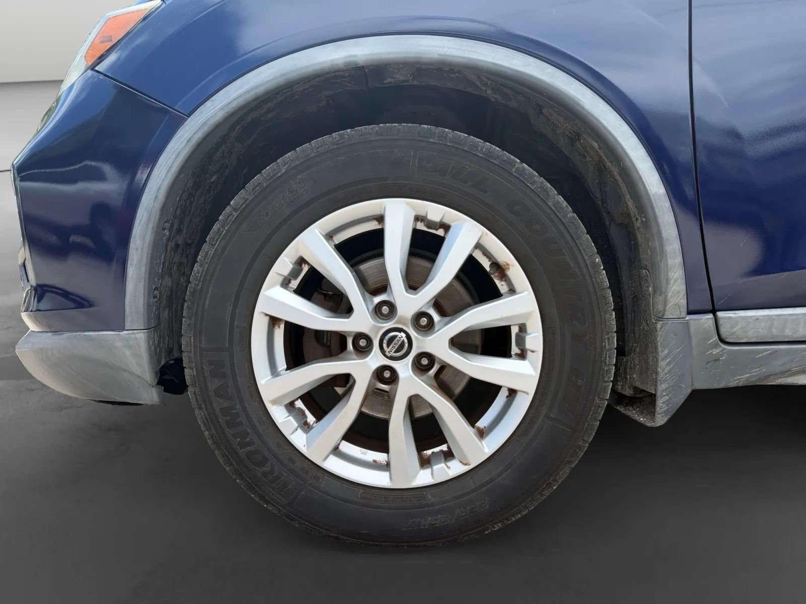 Used 2018 Nissan Rogue SV w/ Premium Package FWD image 9