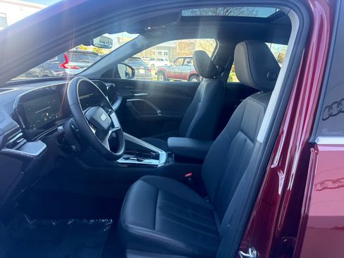 Used 2025 Audi Q5 Premium w/ Premium Plus AWD/4WD image 8