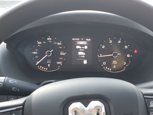 Used 2025 RAM ProMaster 2500 w/ Convenience Group image 9