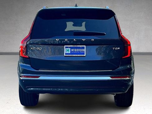 New 2026 Volvo XC90 T8 Plus w/ Protection Package Premier AWD/4WD image 4