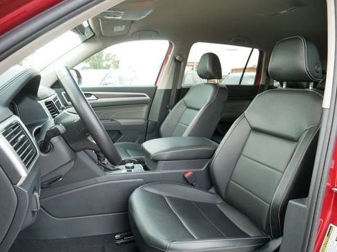 Certified 2023 Volkswagen Atlas SE w/ Black Wheel Package AWD/4WD image 15