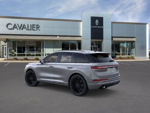 New 2026 Lincoln Corsair Reserve image 4