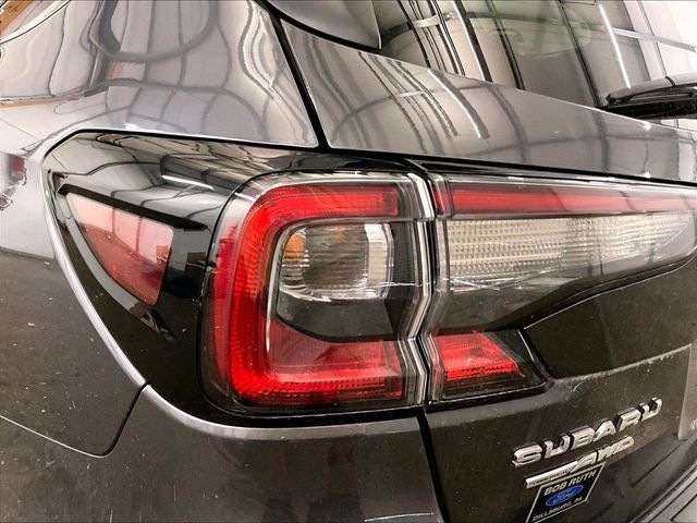 Used 2022 Subaru Outback Limited AWD/4WD image 28