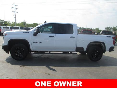 Used 2026 Chevrolet Silverado 2500 LT w/ Trail Boss Package AWD/4WD image 11