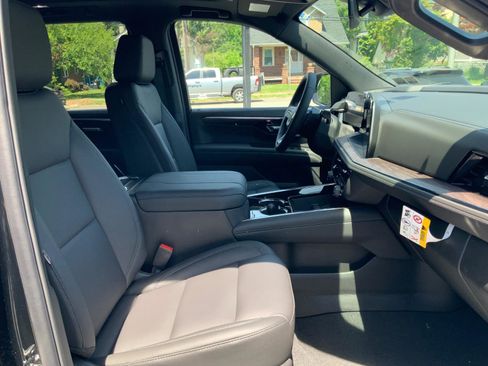 New 2026 Chevrolet Tahoe Z71 w/ Comfort Package AWD/4WD image 15