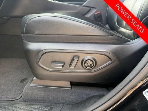 Used 2023 Jeep Grand Cherokee L Limited AWD/4WD image 23