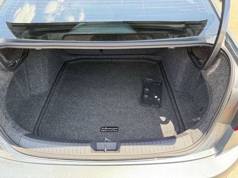 Used 2026 Volkswagen Jetta SE FWD image 27