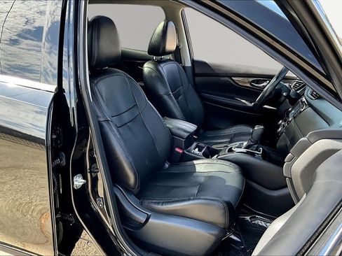 Used 2017 Nissan Rogue SL w/ SL Premium Package FWD image 31