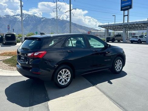 Certified 2020 Chevrolet Equinox LS AWD/4WD image 24