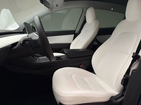 Used 2021 Tesla Model Y Performance image 28