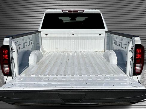 Used 2024 GMC Sierra 3500 Pro w/ Convenience Package image 7