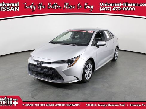 Used 2022 Toyota Corolla LE image 1