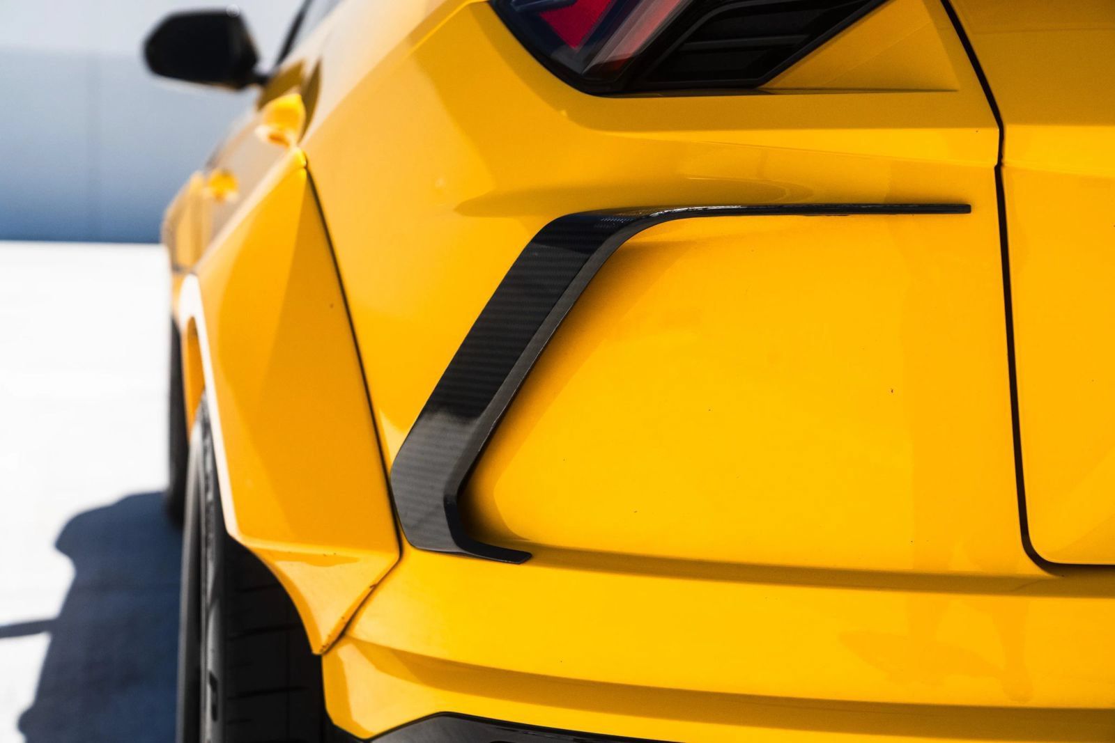 Used 2021 Lamborghini Urus AWD/4WD image 19