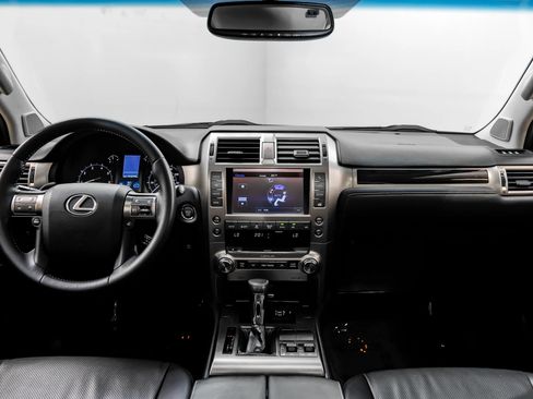 Used 2014 Lexus GX 460 AWD/4WD image 9
