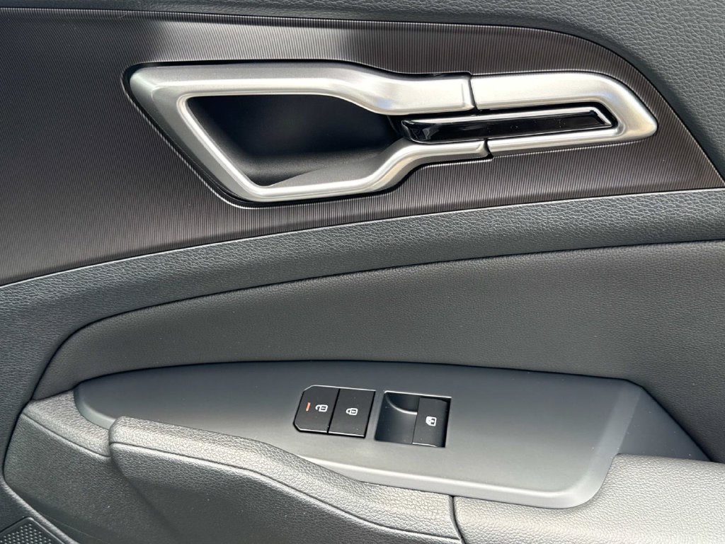 New 2026 Kia Sportage SX FWD image 15