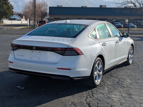 Certified 2023 Honda Accord LX image 3