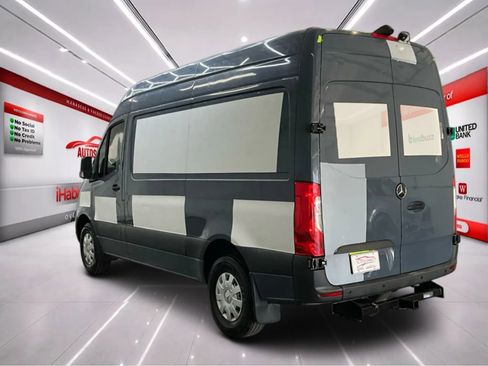 Used 2019 Mercedes-Benz Sprinter 144 image 5