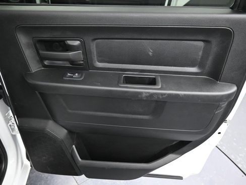 Used 2024 RAM 3500 Tradesman w/ Chrome Appearance Group image 15