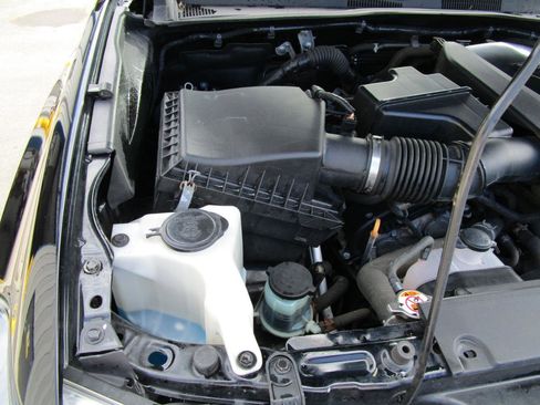 Used 2020 Toyota Tacoma SR5 image 16