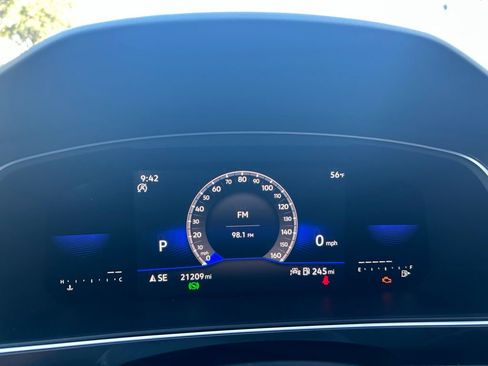 Used 2022 Volkswagen Tiguan SE image 23